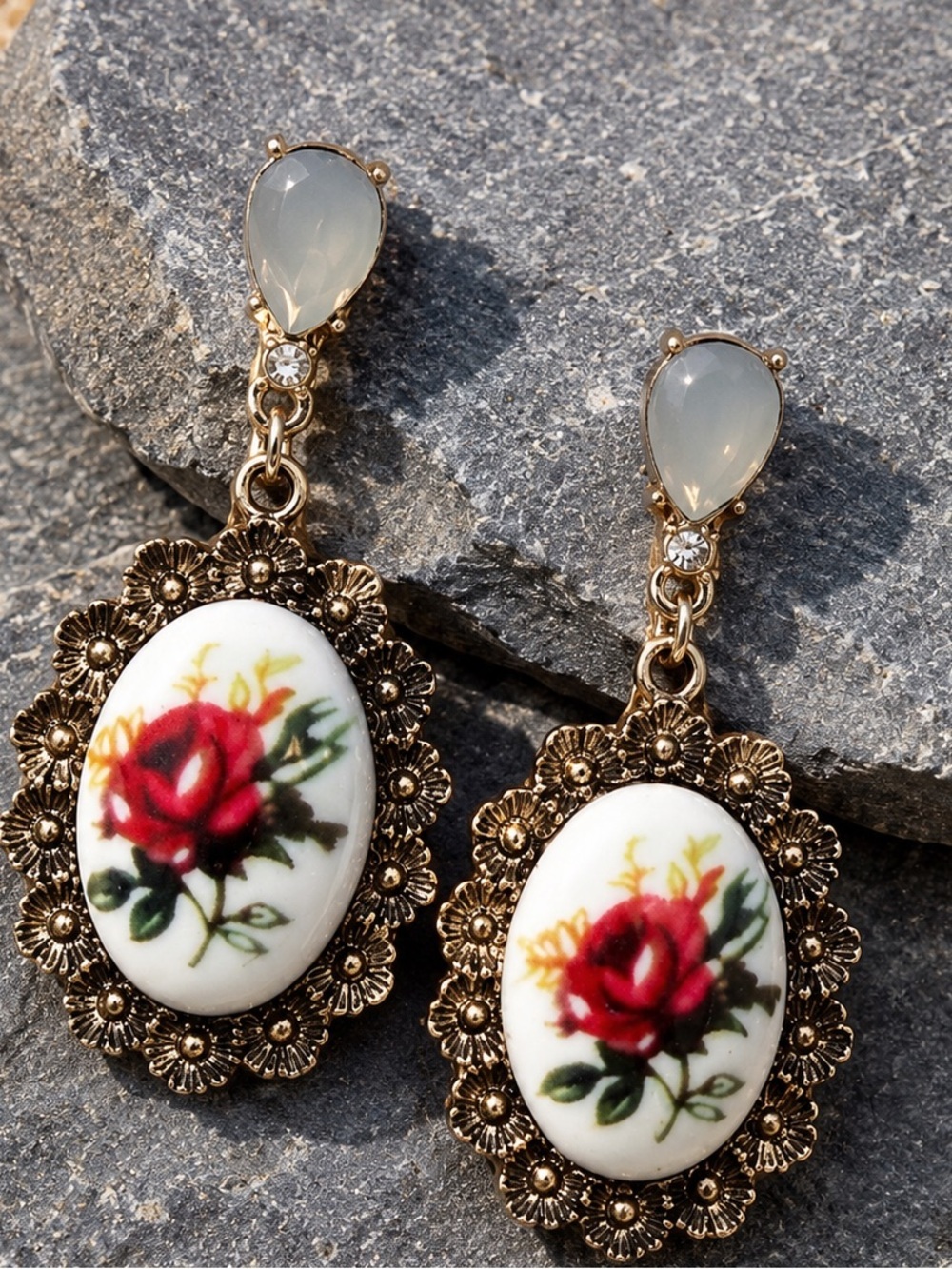 Vintage Red Rose Cameos earring